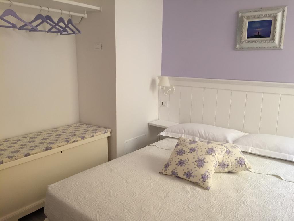 Guest house La Linea D'acqua *